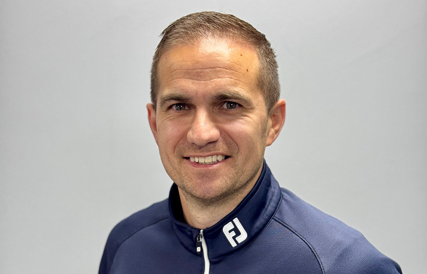 Wesley Henshaw - 1400x900